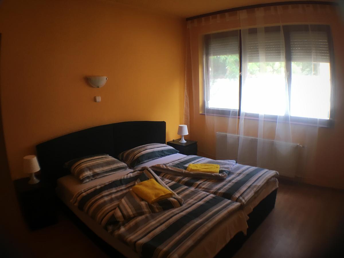 Palota Panzio Bed & Breakfast Budapest Exterior photo