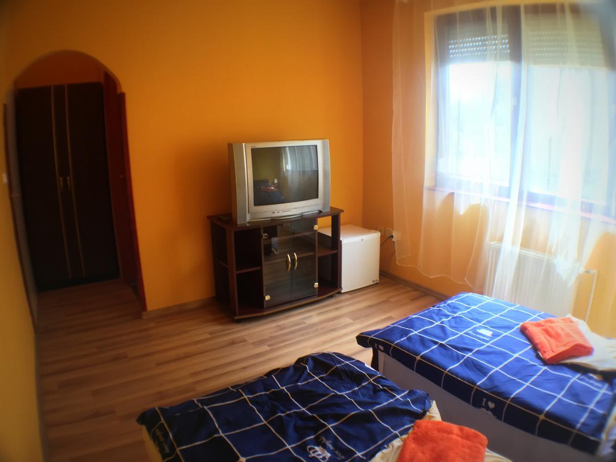 Palota Panzio Bed & Breakfast Budapest Exterior photo